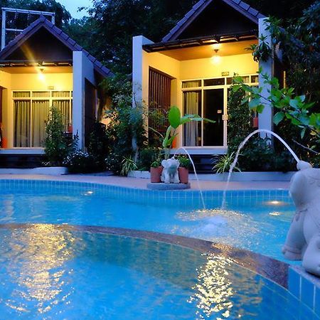 Baan Klang Aow Beach Resort Ban Krut  Extérieur photo